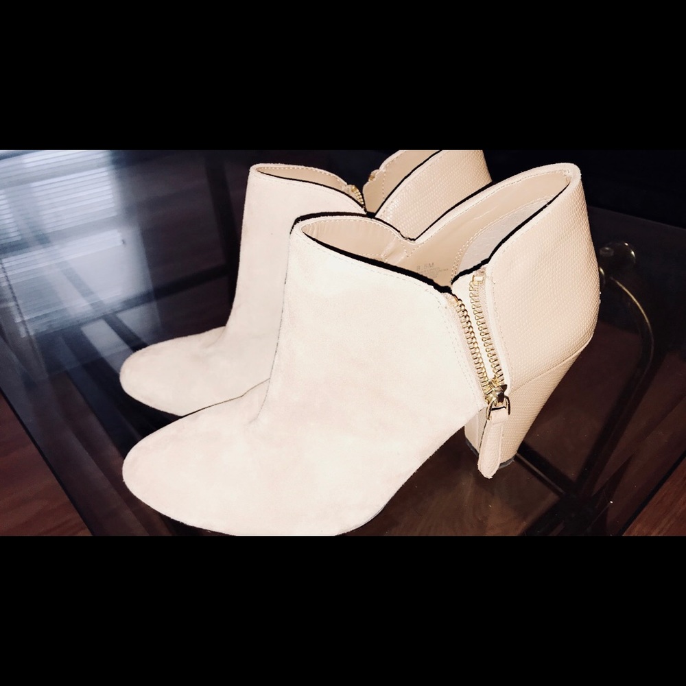 GB Cute Suede Booties! 🍂